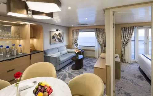 Deluxe Suite